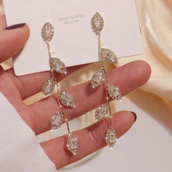 Gold plated Earrings - Picture 7 of 8